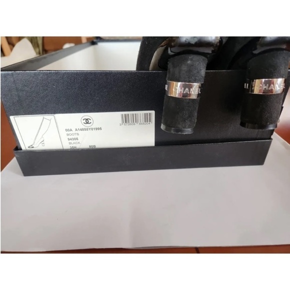 CHANEL 00A patent suede square toe tall Boots
Size 35 5 - Picture 8 of 10